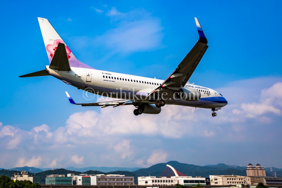 台北 松山空港１０エンドは台湾版千里川 大迫力で飛行機が撮れる とりひこライフ