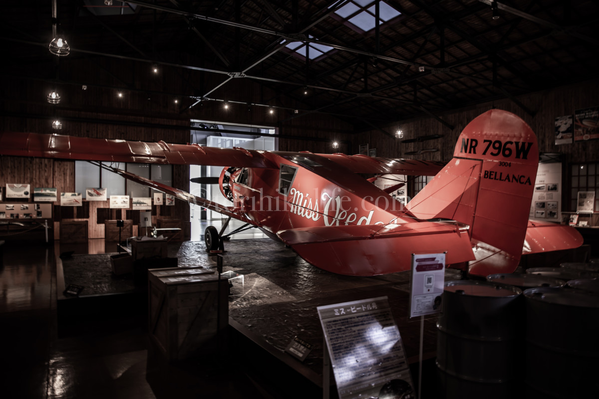 三沢航空科学館に展示されたミス・ビードル号の復元機